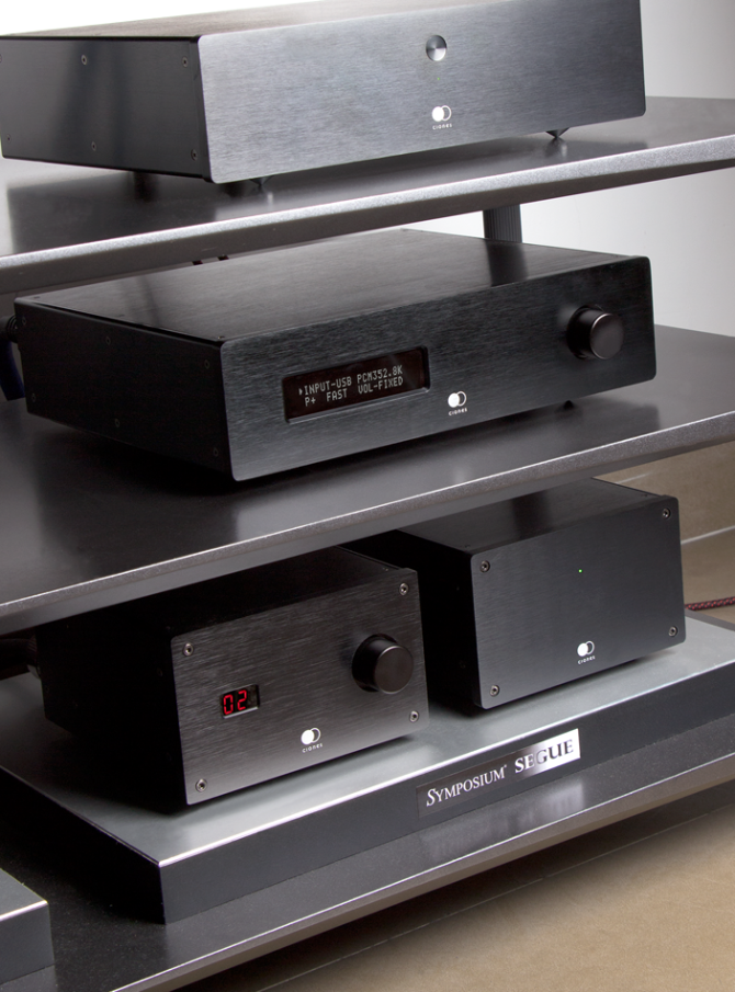 Clones Audio ASHER Reference DAC with FemtoClock, I2S, AES/EBU..inputs 0c9b5b_b2f4c02606364bb48e2d008d67e96770mv2_d_2000_2577_s_2