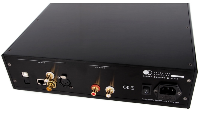 Clones Audio ASHER Reference DAC with FemtoClock, I2S, AES/EBU..inputs Ap2b